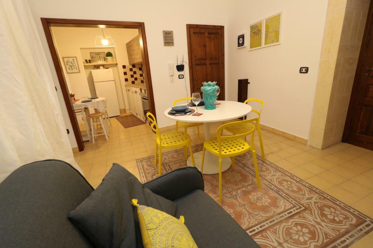 Casina Ortigia Holiday home *